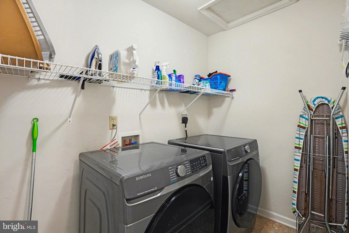 5 Over View photo 26