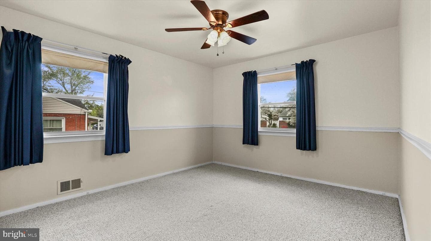 20 Kensington Drive photo 15