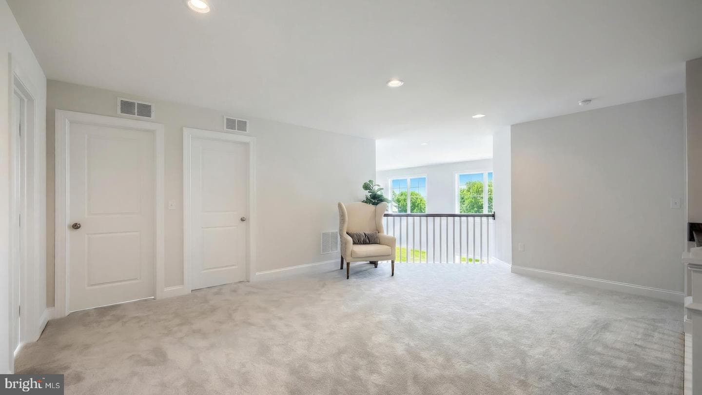 104 Devonshire Terrace photo 15