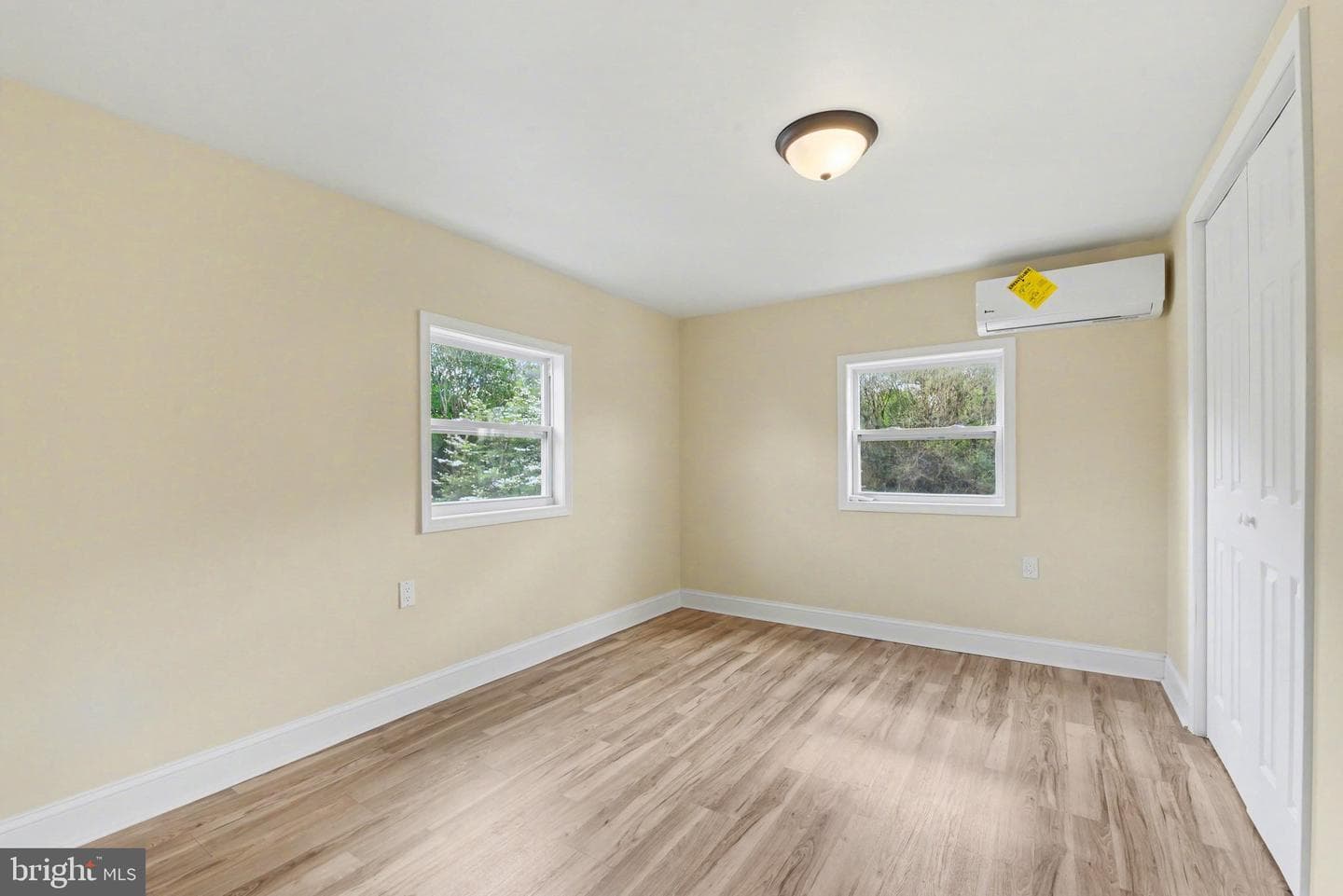 67 Fairfield St photo 16