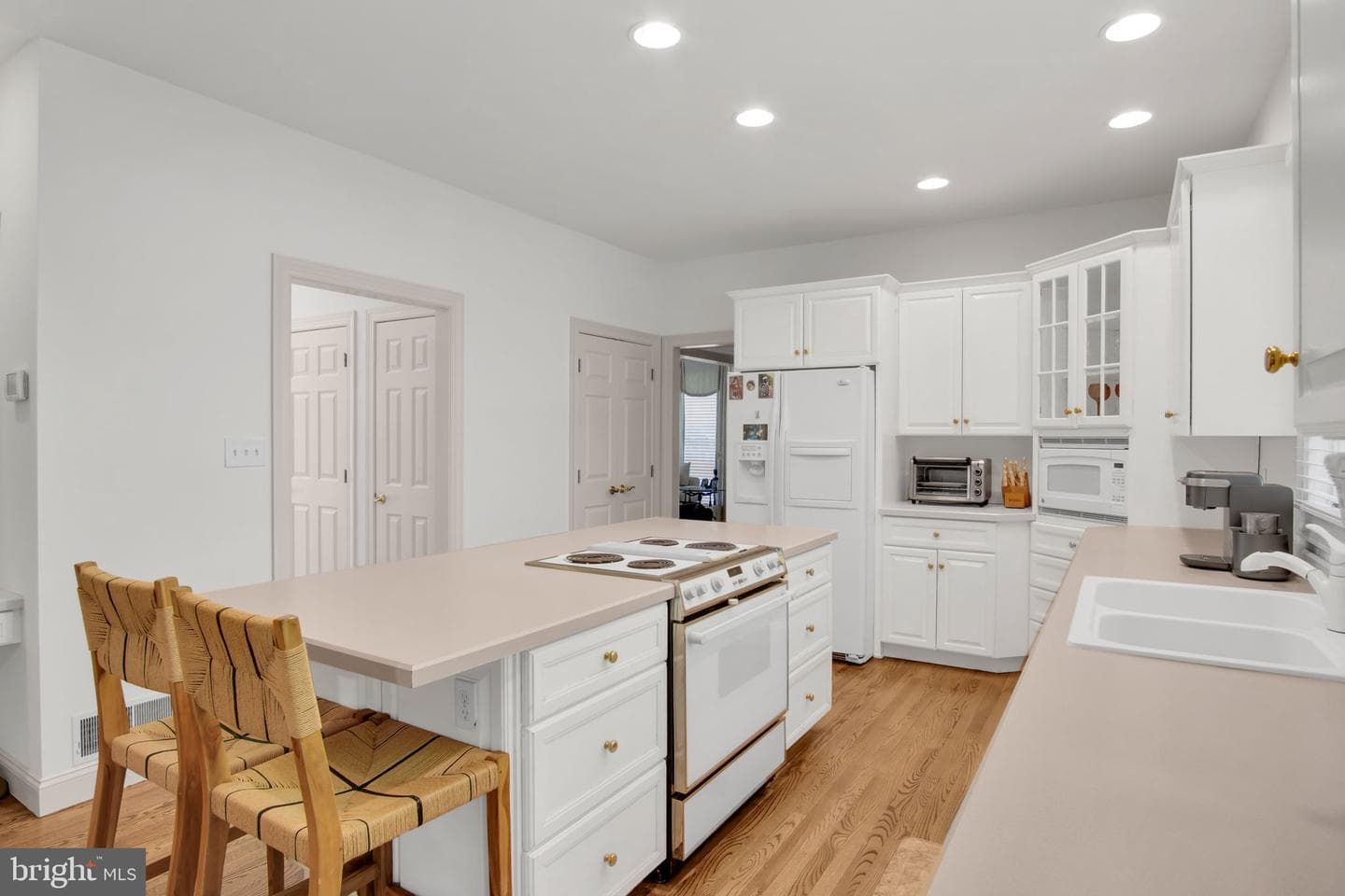 1223 Hillside Drive photo 13
