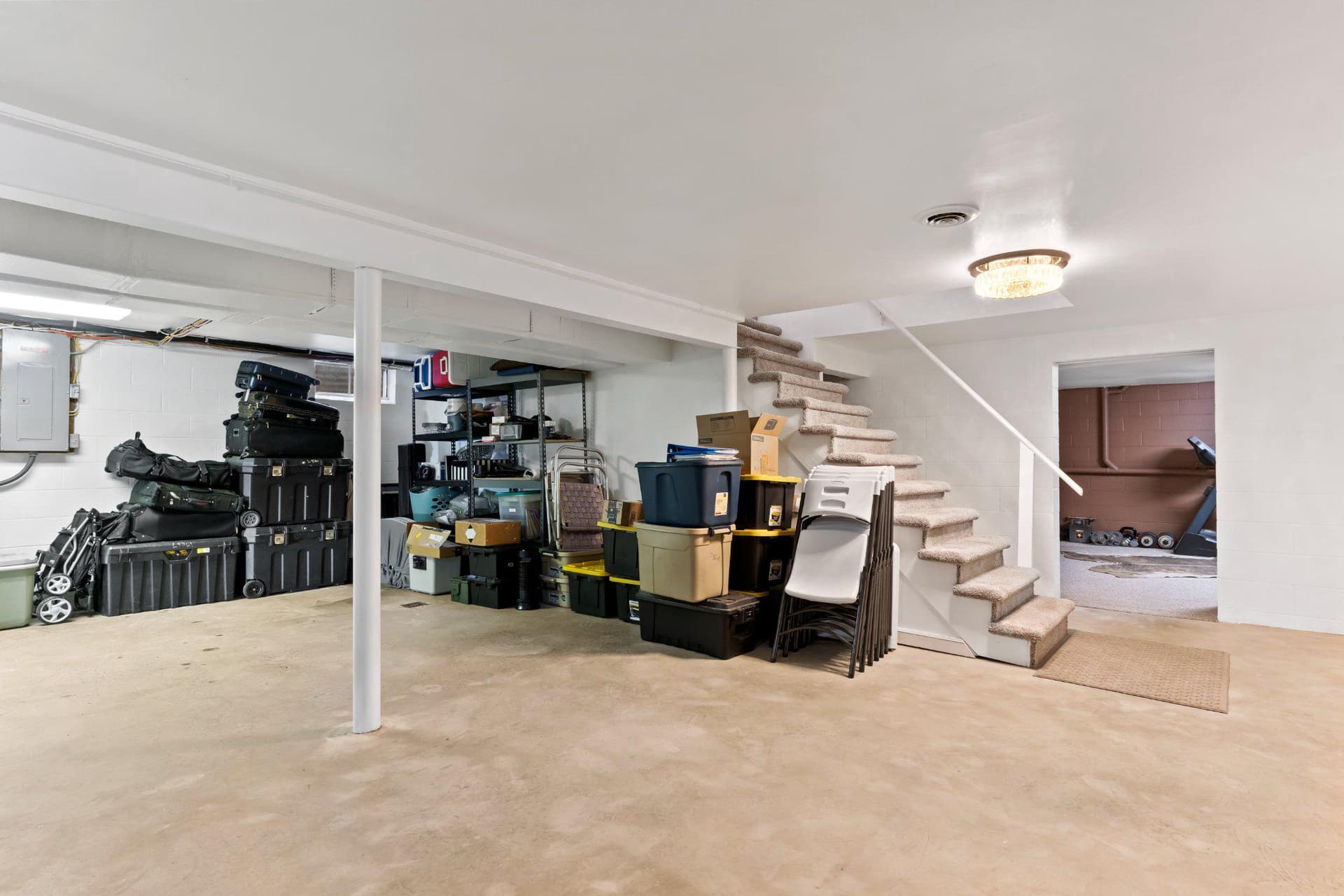 321 S Orange Street photo 40