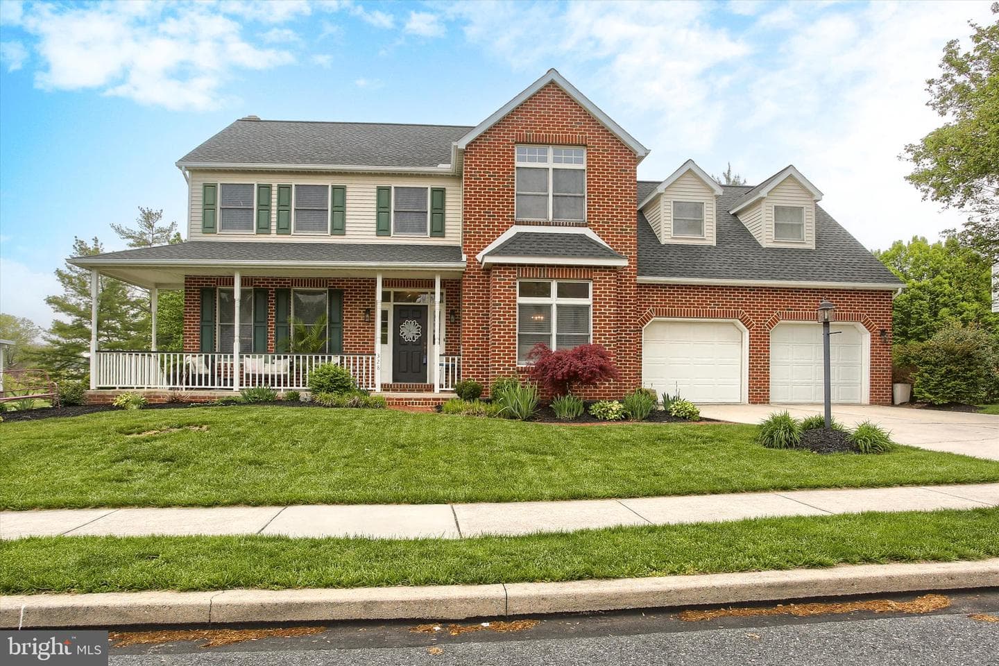 328 E Meadow Drive