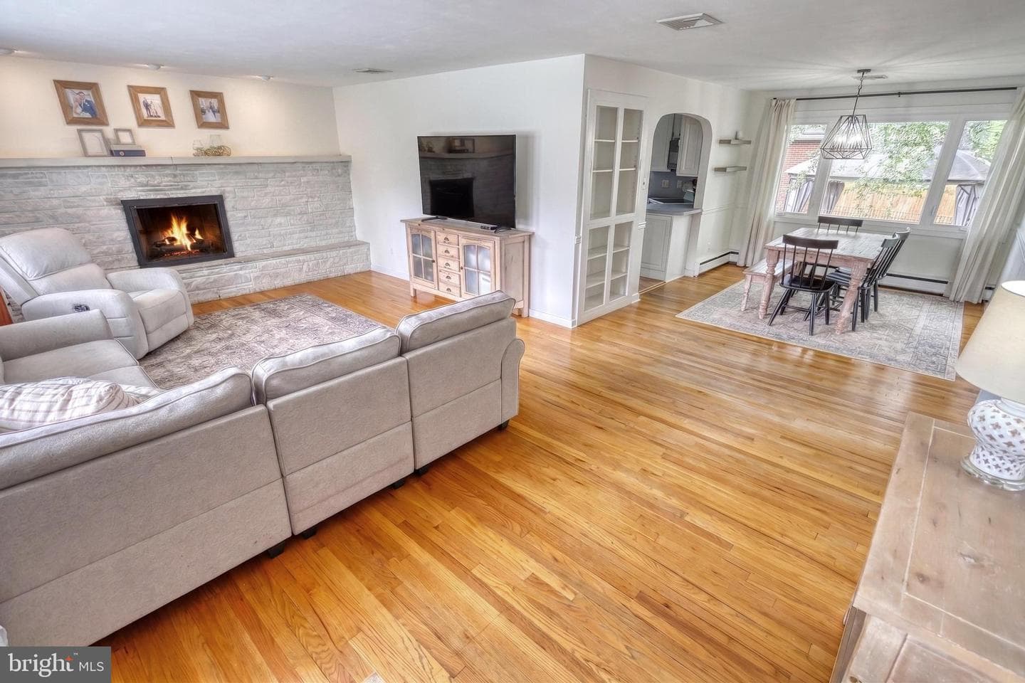 52 Center Drive photo 6