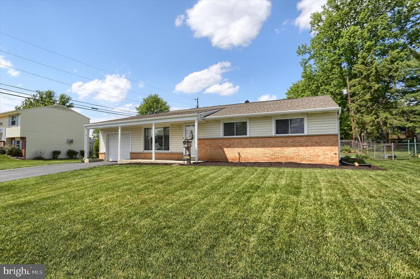 5221 Stuart Drive photo 4