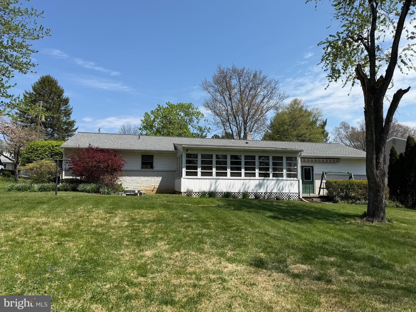 310 Hemlock Road photo 3