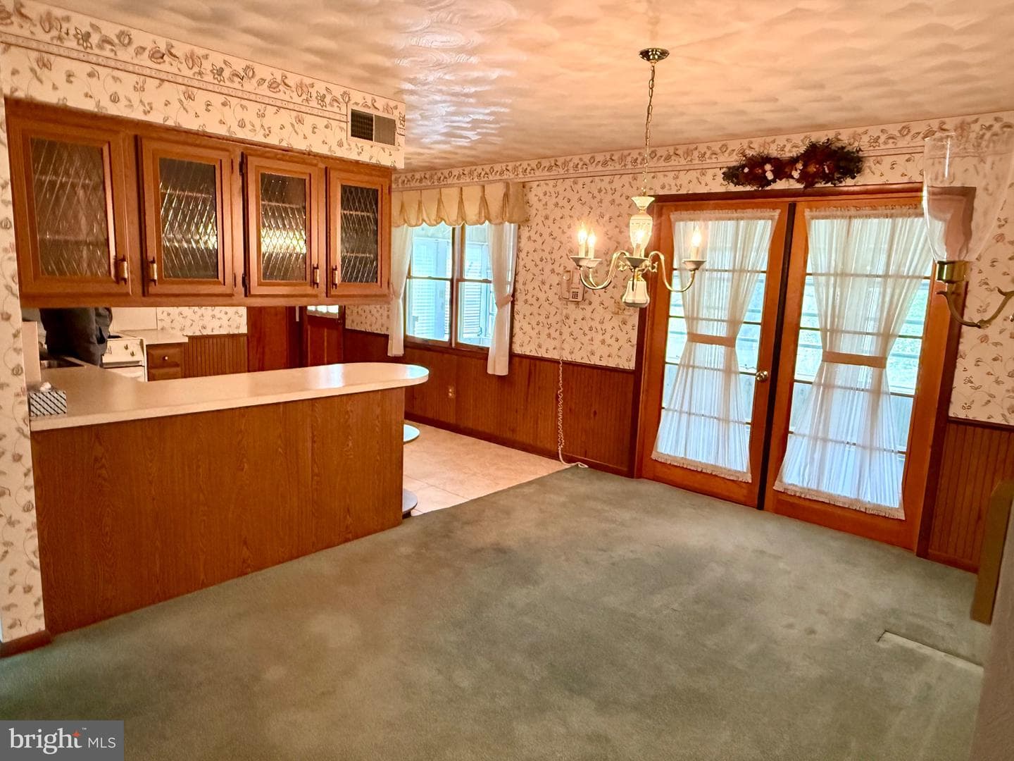 310 Hemlock Road photo 9