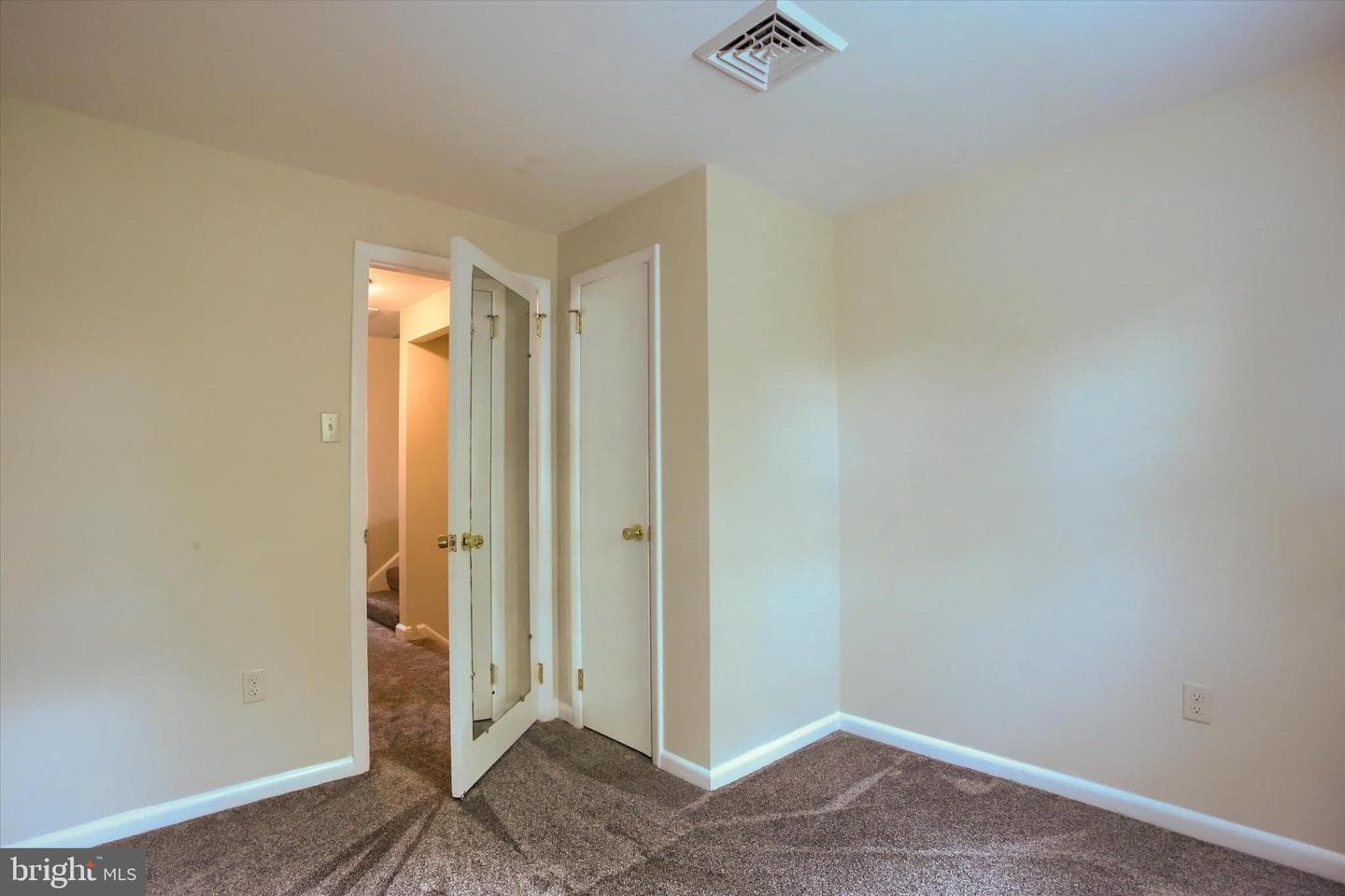 416 Allendale Way photo 18