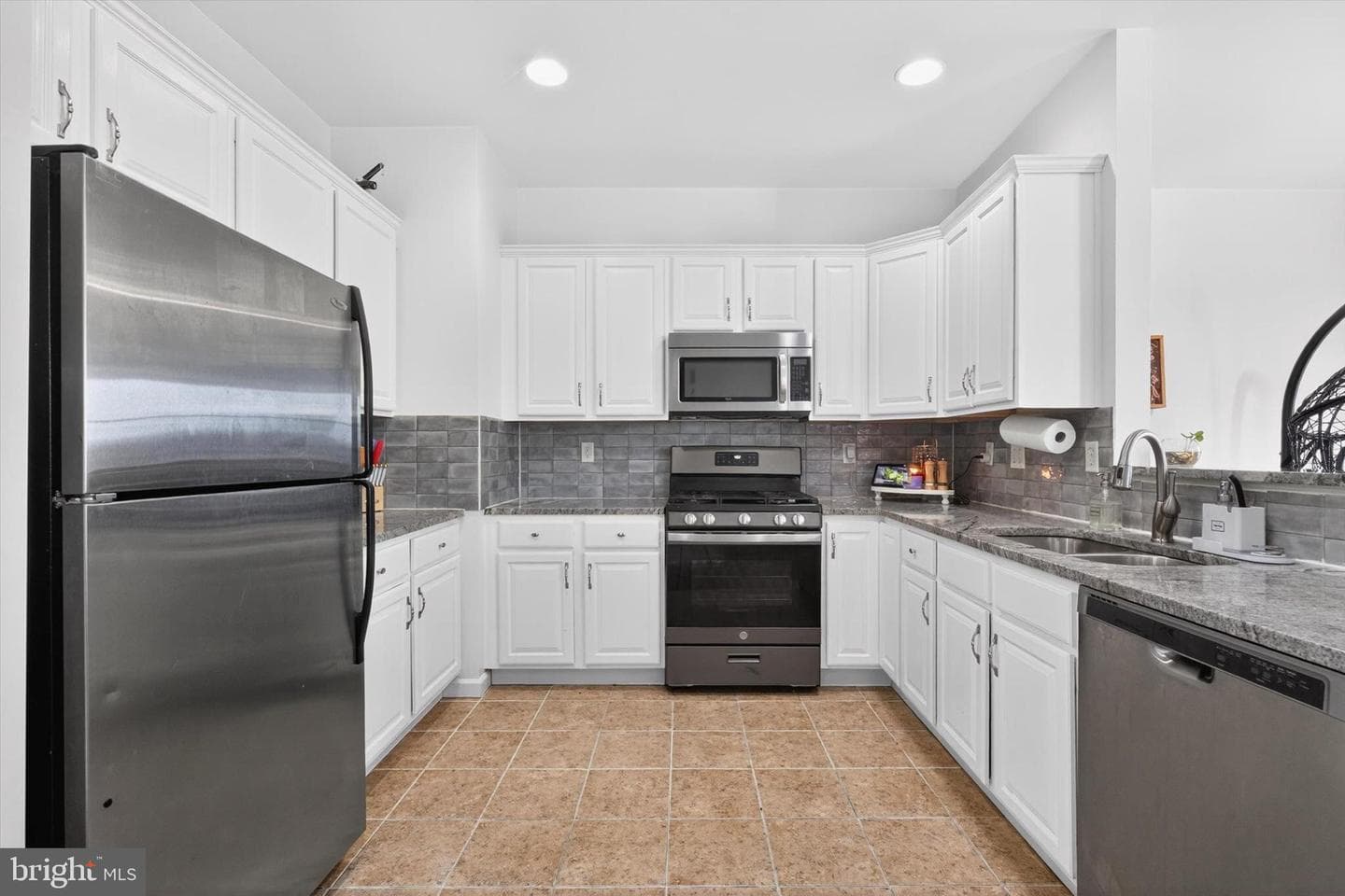 407 Brook Meadow Drive photo 11
