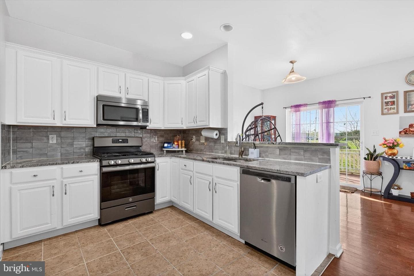 407 Brook Meadow Drive photo 12
