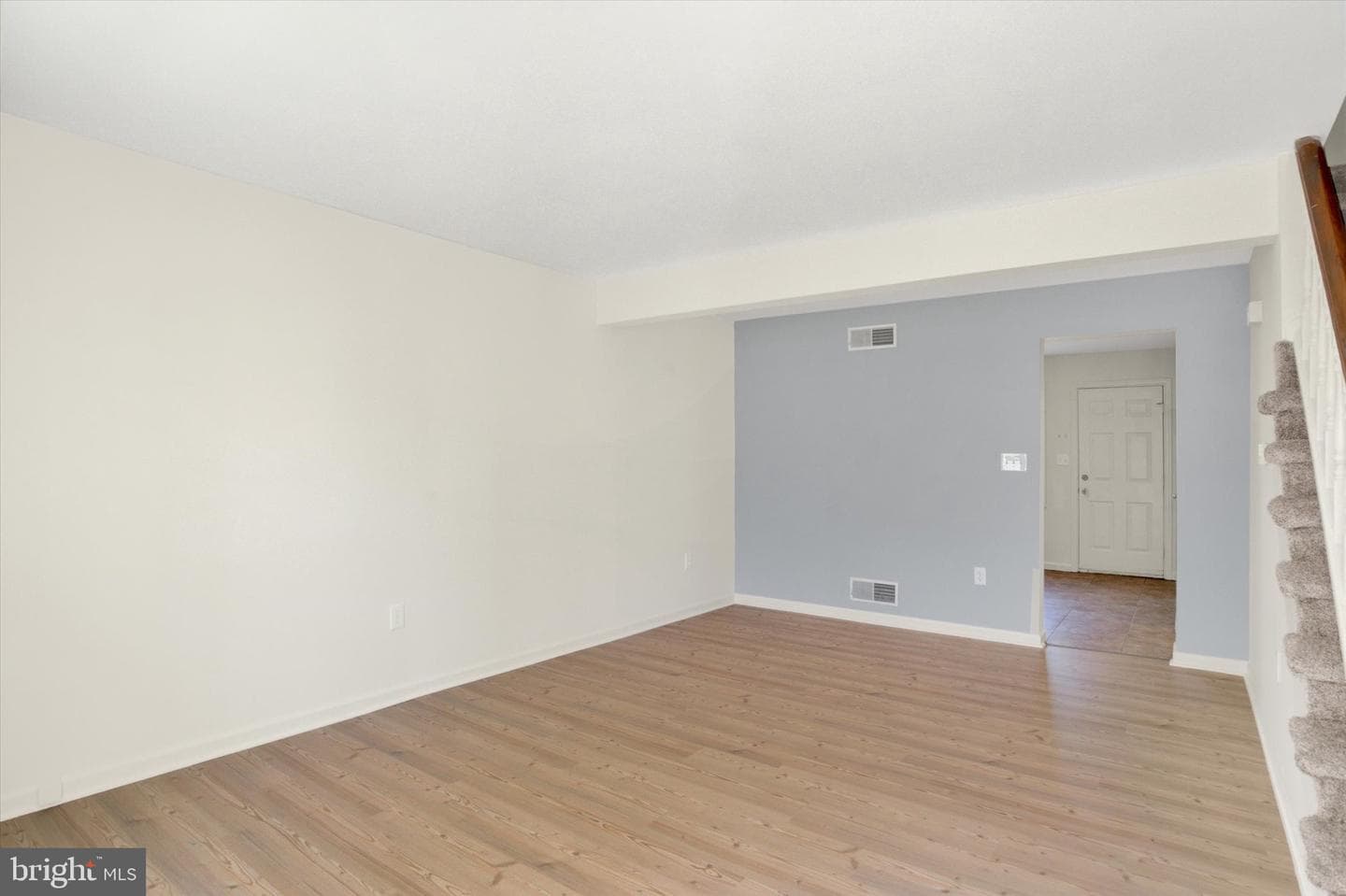 883 Old Silver Spring Road photo 5