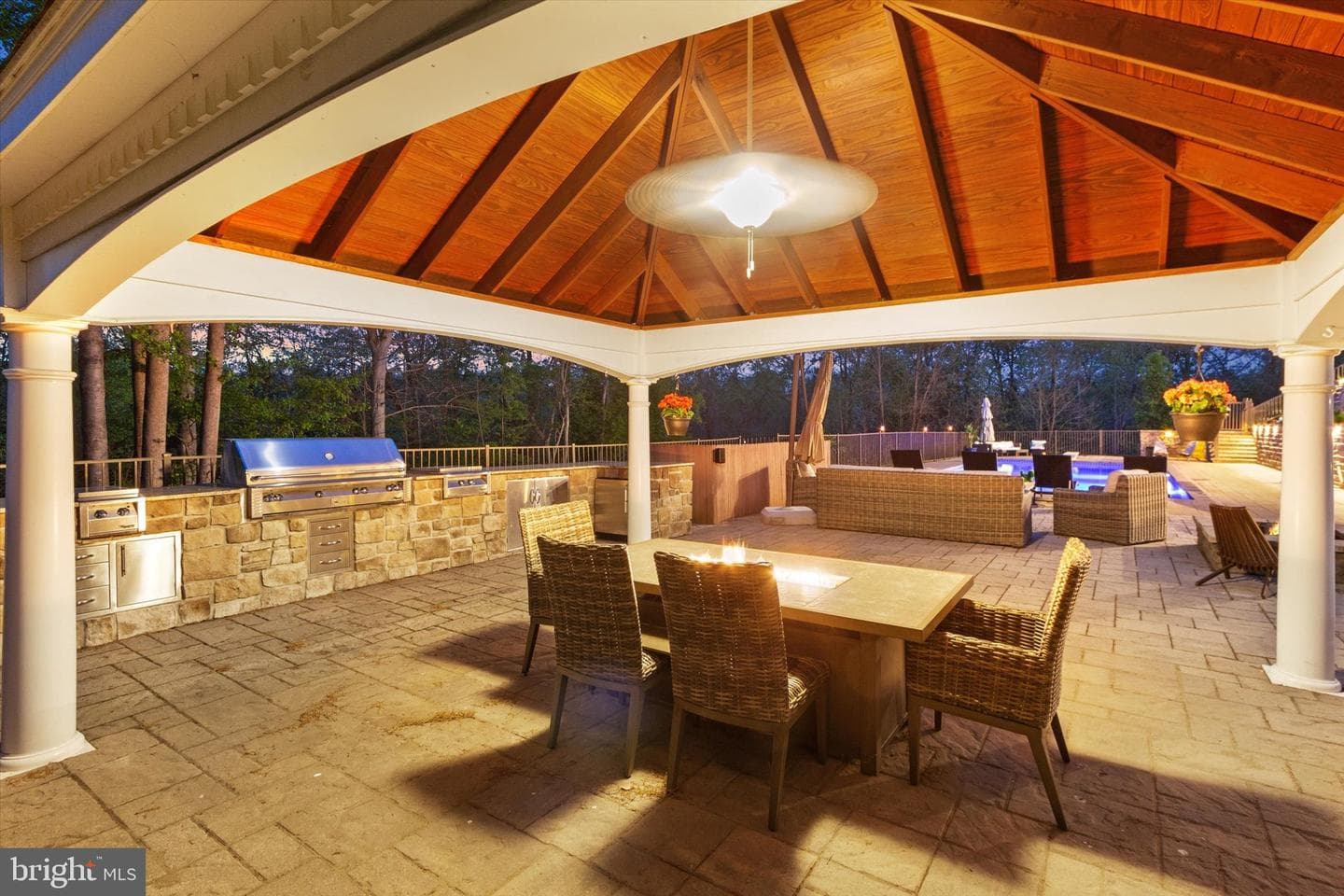 1416 Summit Way photo 53