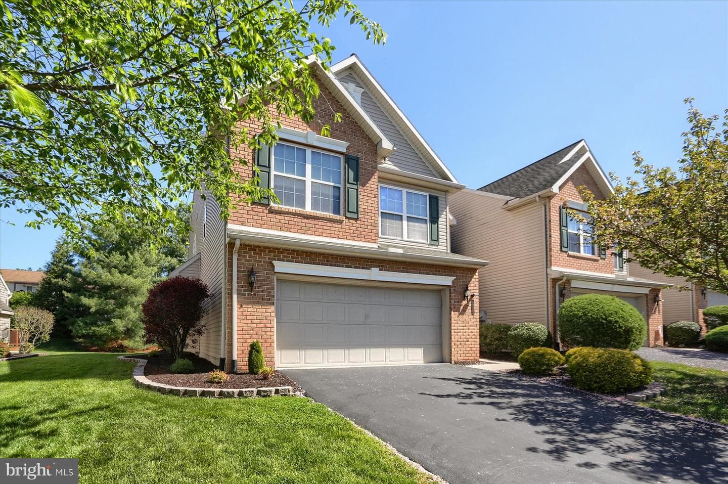 4250 Roth Farm Village Cir photo 2