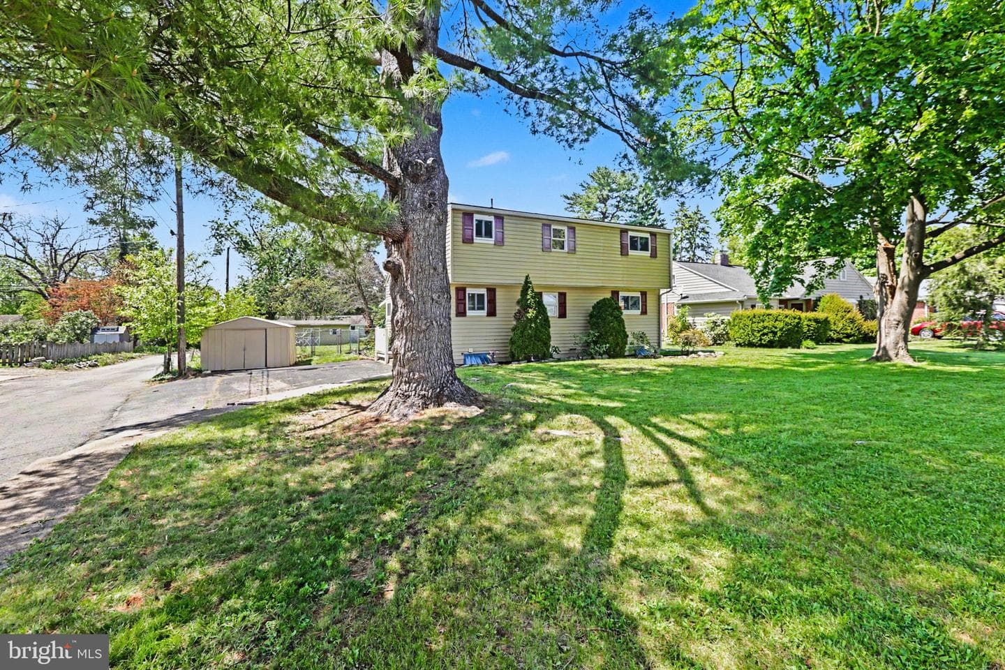 140 Glendale Street photo 21