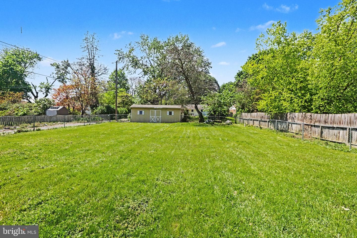 140 Glendale Street photo 28