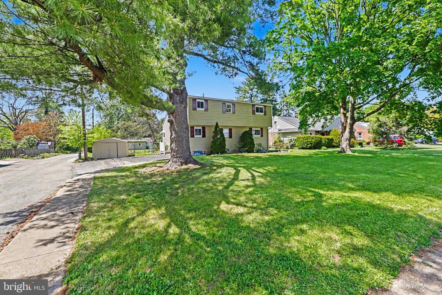 140 Glendale Street photo 30