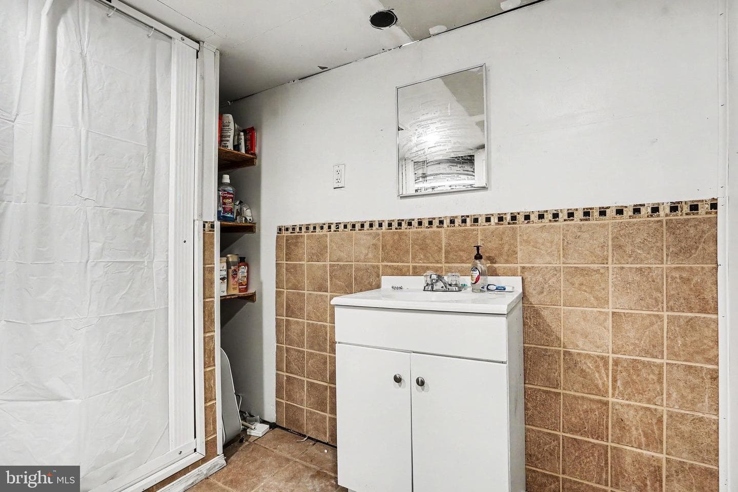 231 Walton Street photo 18