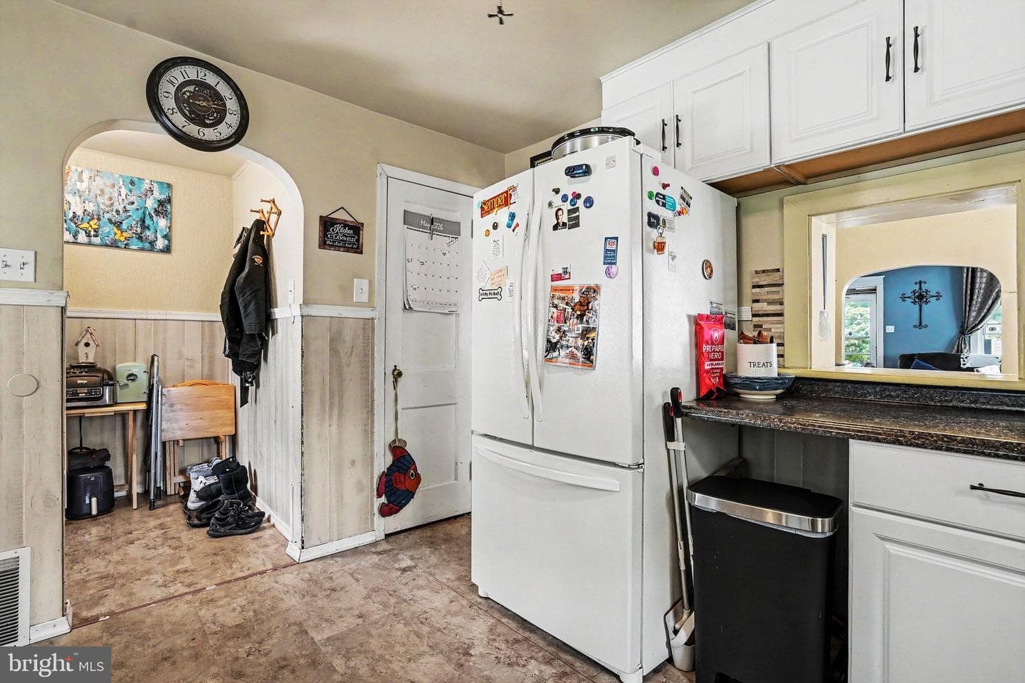 231 Walton Street photo 5