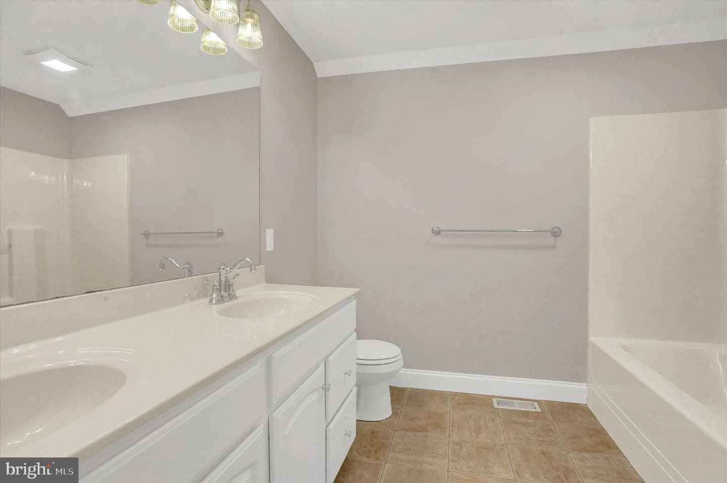 107 Woods Drive photo 31