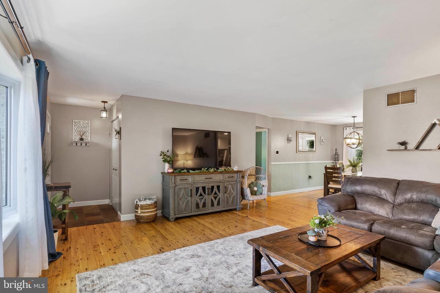 529 Fairway Drive photo 5