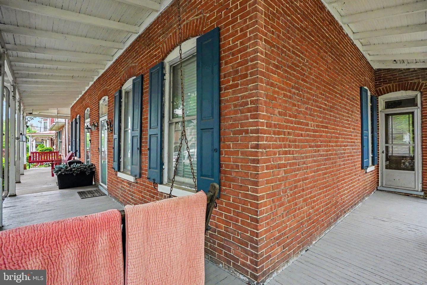 236 S West Street photo 34