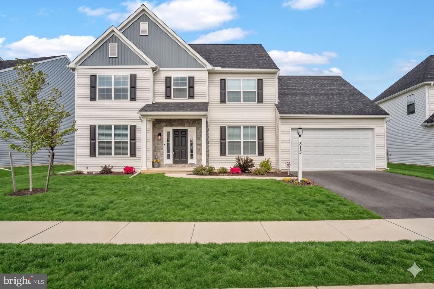 315 Reserve Lane, Mechanicsburg