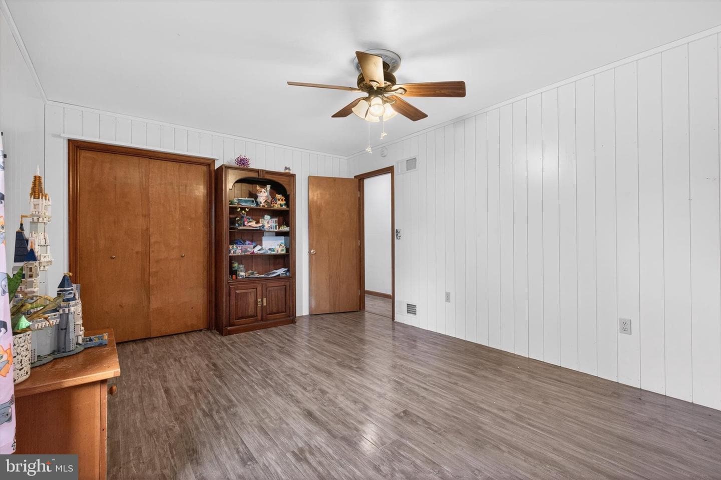 307 W Pine Street photo 18