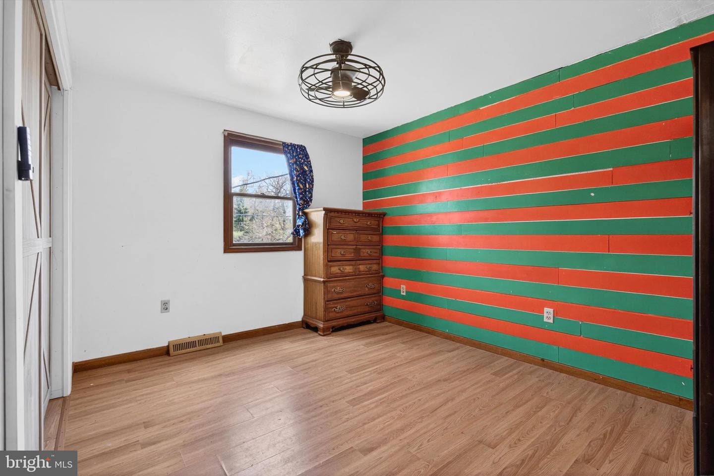 307 W Pine Street photo 19