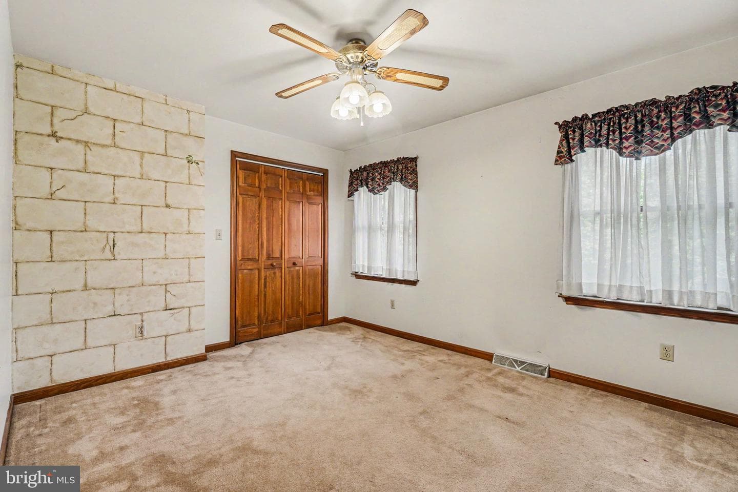 1204 E Powderhorn Road photo 11