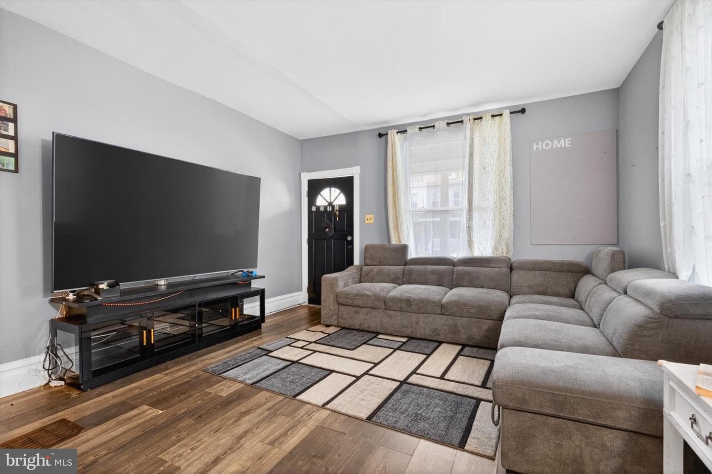 416 Fourth Street photo 4
