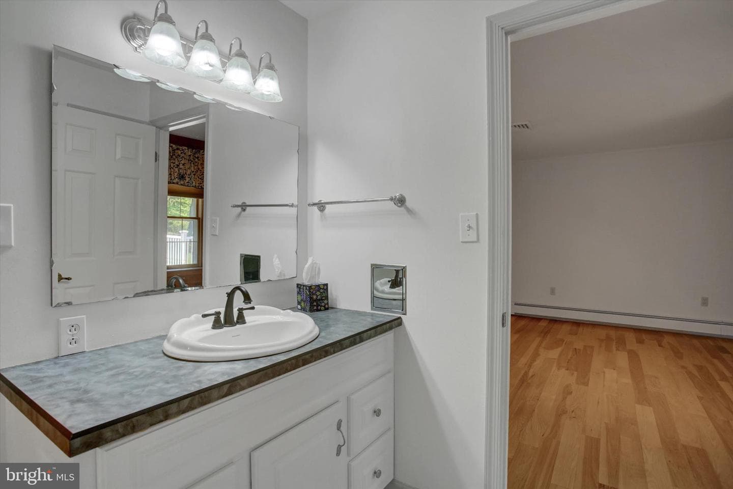 98 Peach Glen Road photo 29