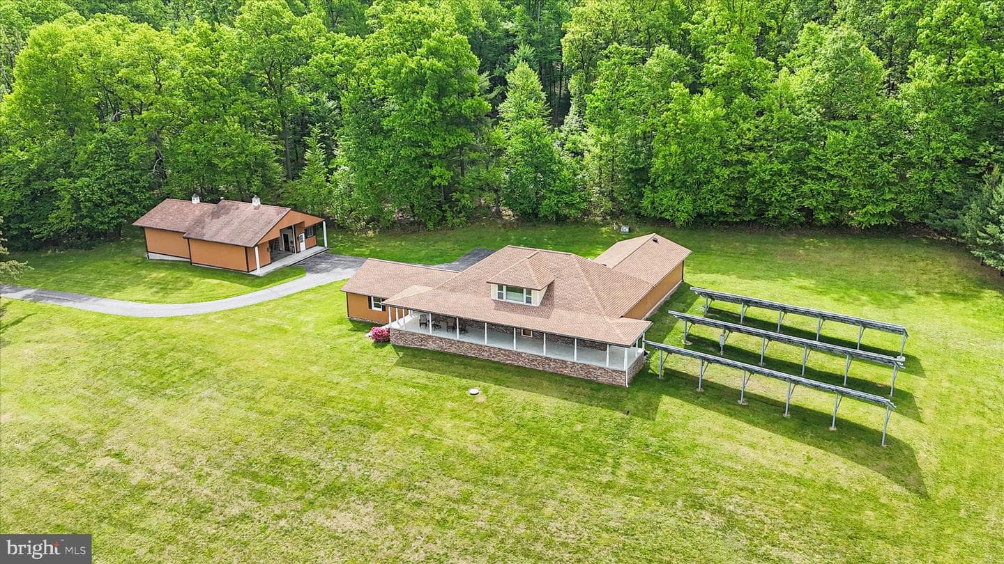 98 Peach Glen Road photo 3