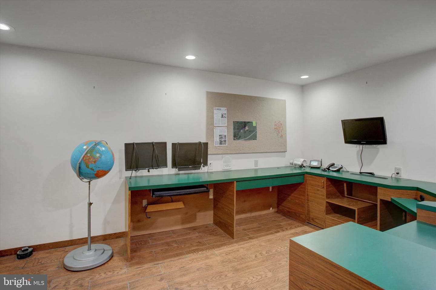 98 Peach Glen Road photo 43