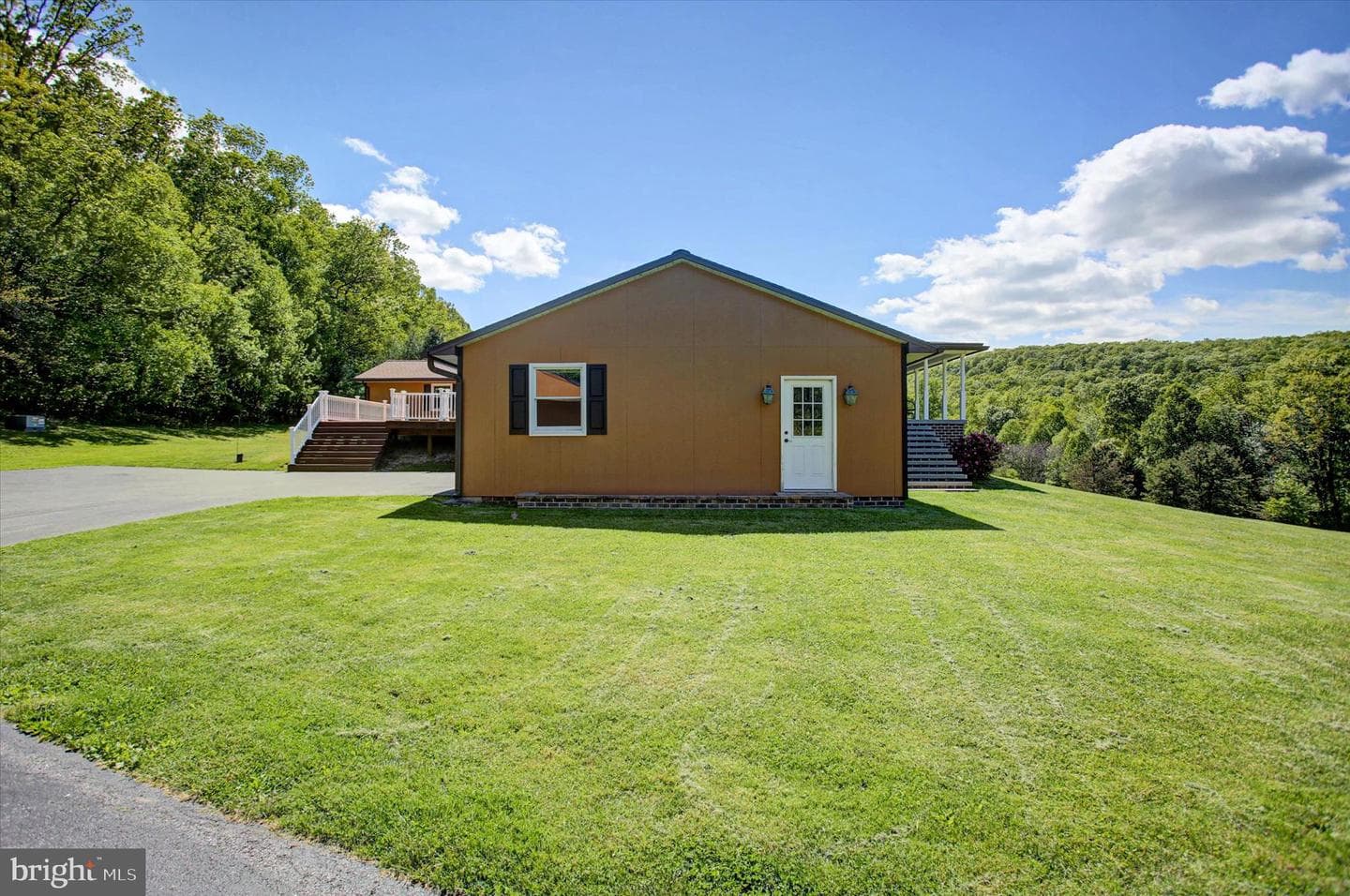98 Peach Glen Road photo 55