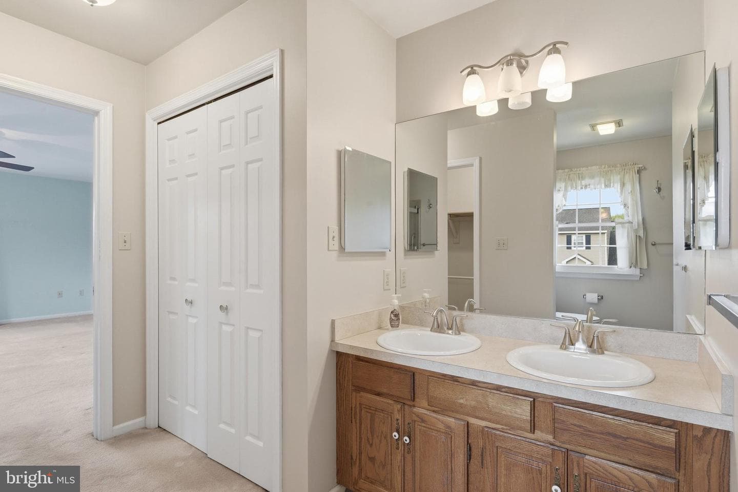 411 Hopi Drive photo 22
