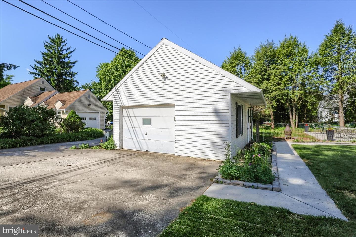3105 Harvard Avenue photo 32