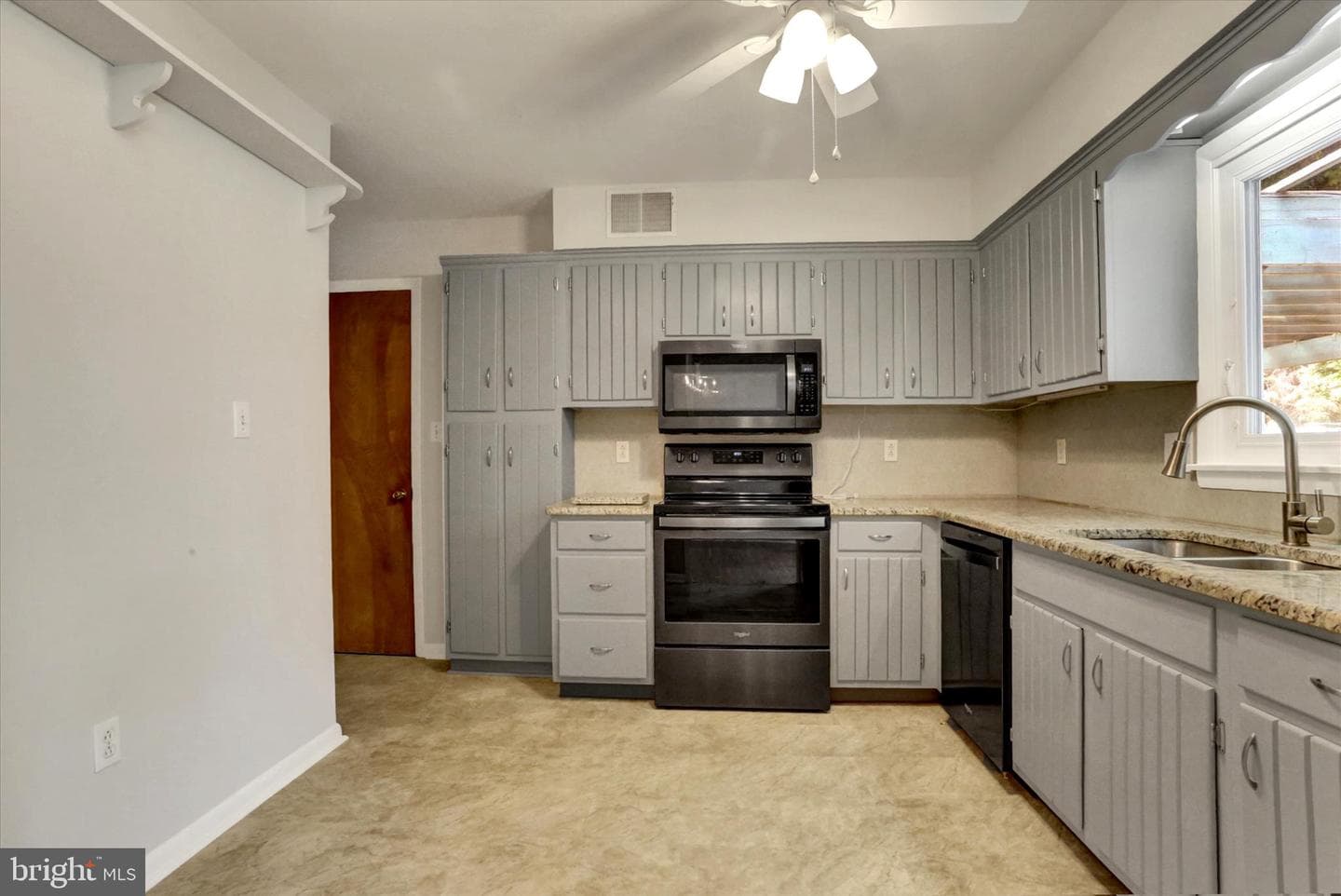 415 Alison Avenue photo 14