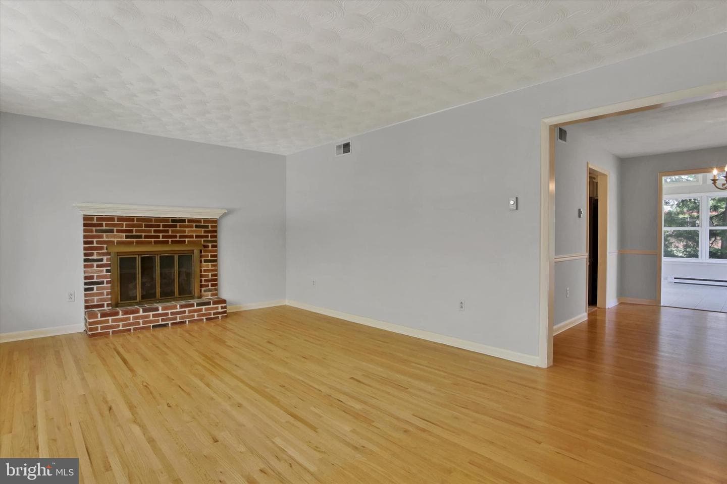 415 Alison Avenue photo 7