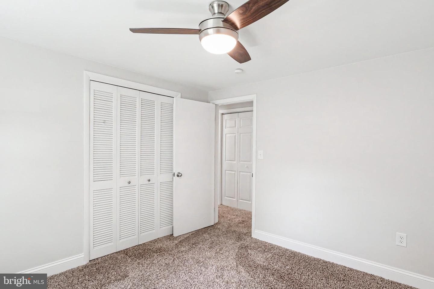 930 Hamilton Street photo 19