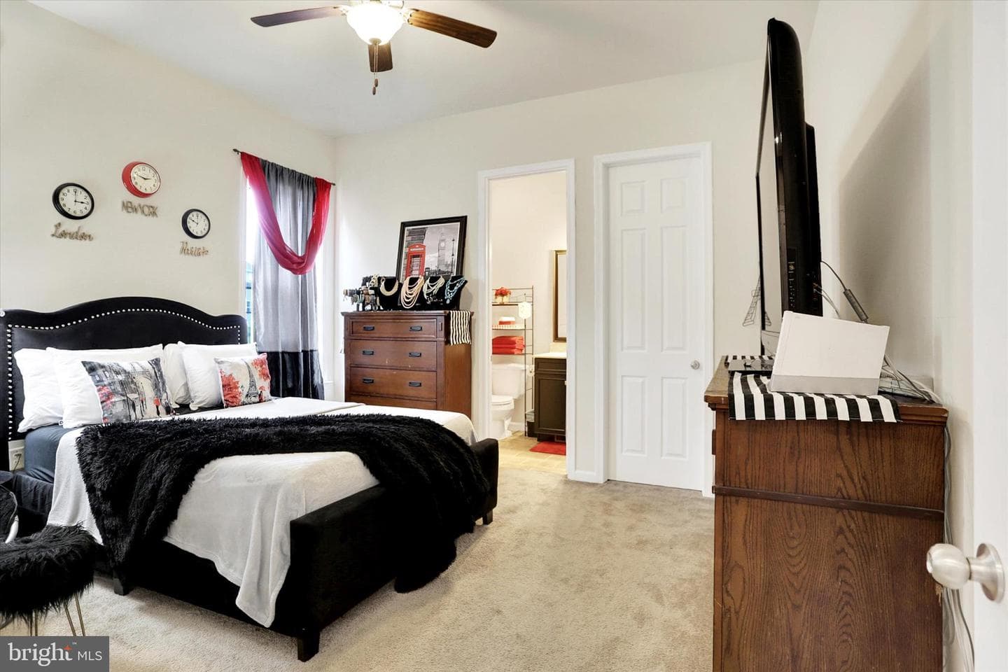 58 Silver Cir photo 32