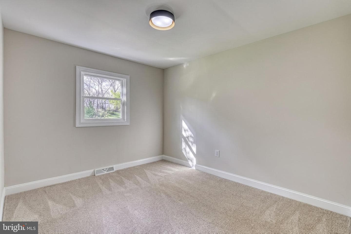 421 Fairway Drive photo 30