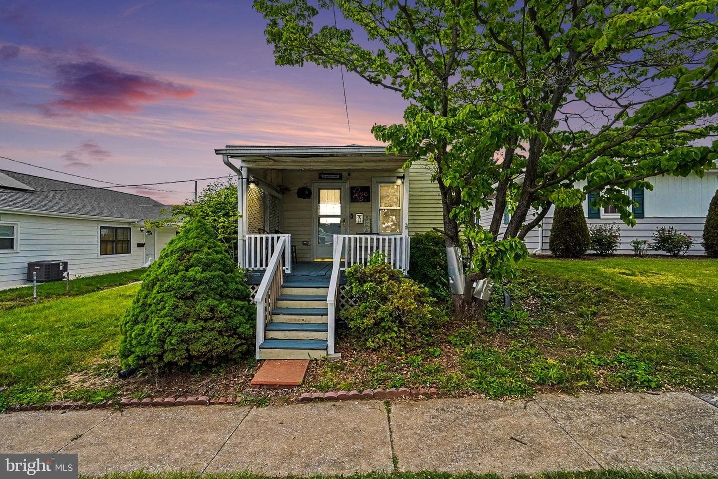17 W Pine Street