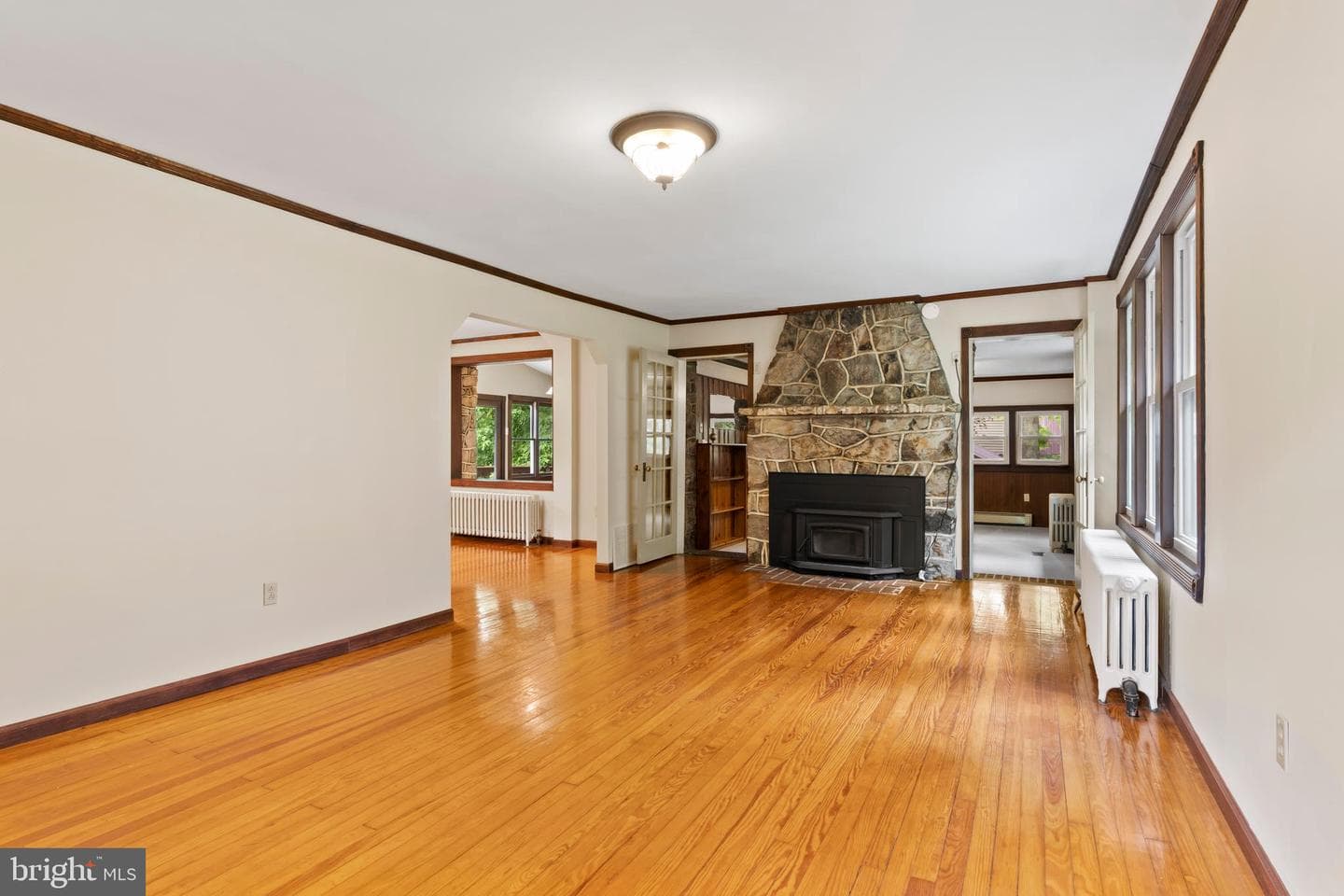 120 Yates Street photo 11
