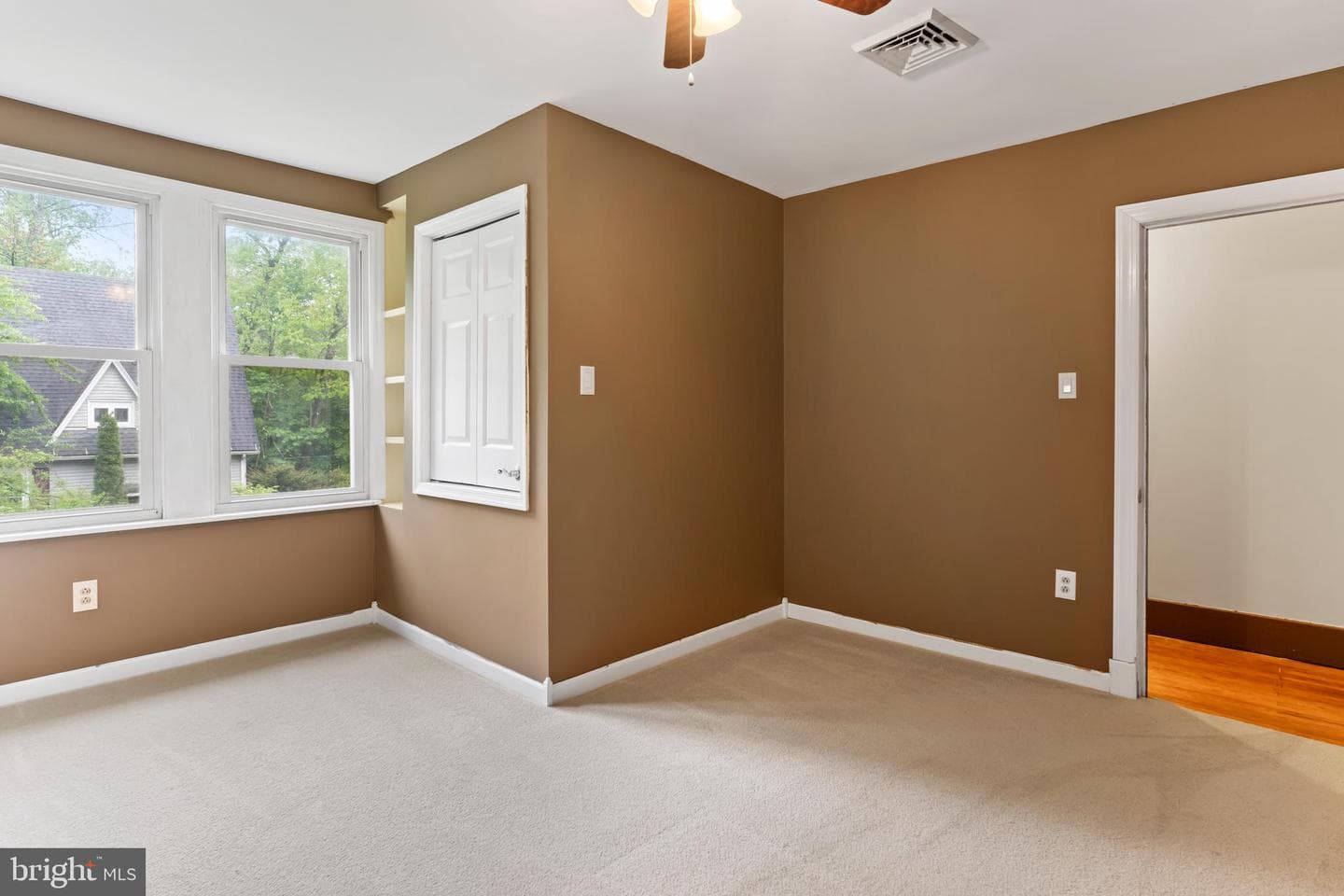 120 Yates Street photo 31