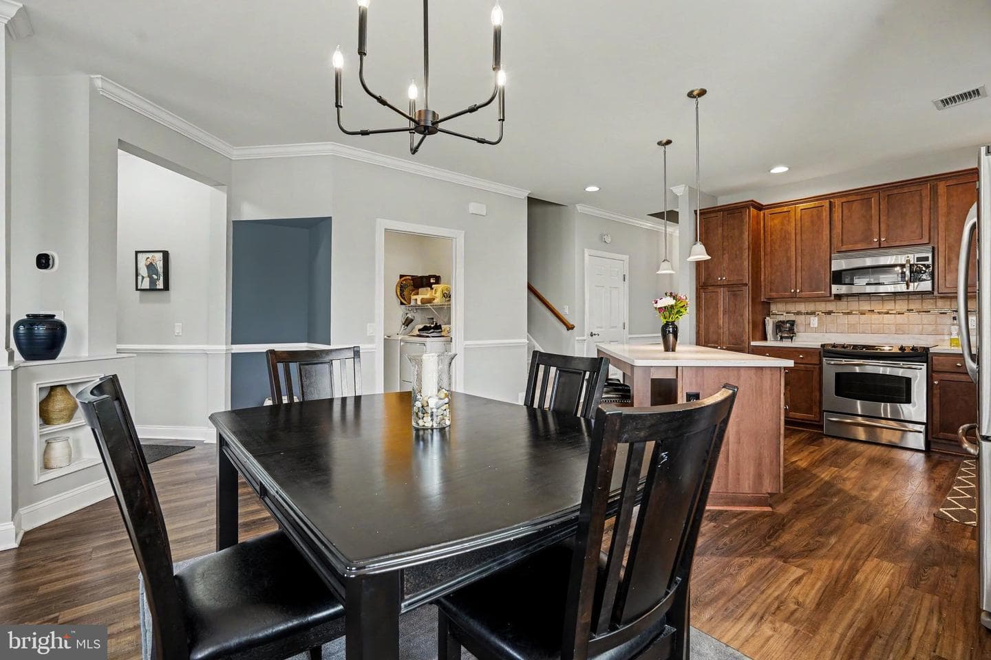 254 Colonial Drive photo 8