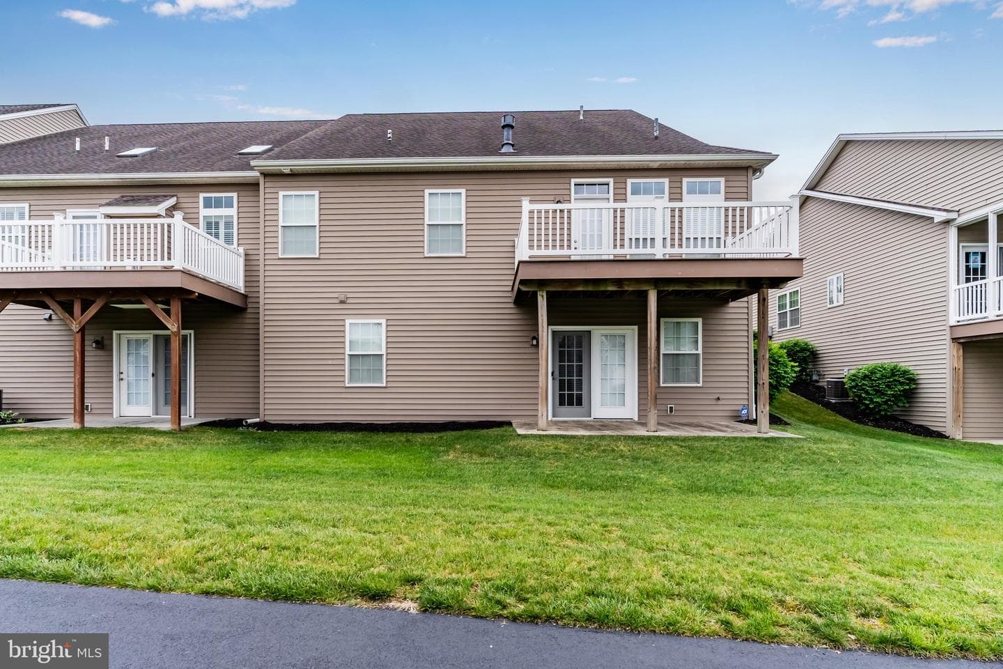 6245 Rivendale Court photo 35