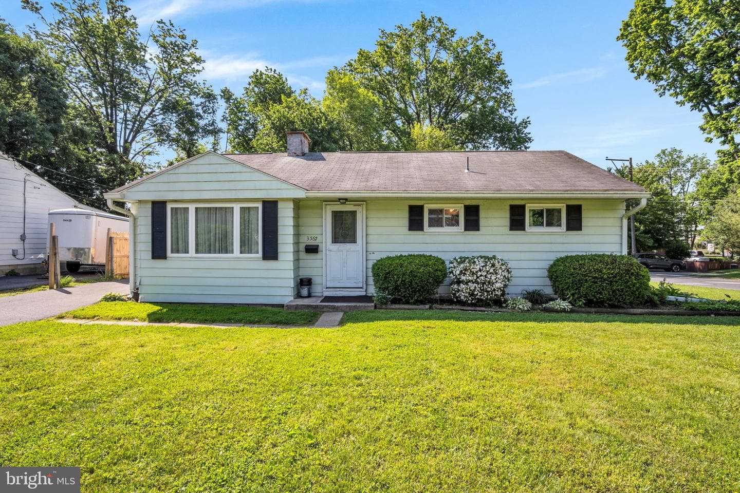 3567 Green Street photo 2