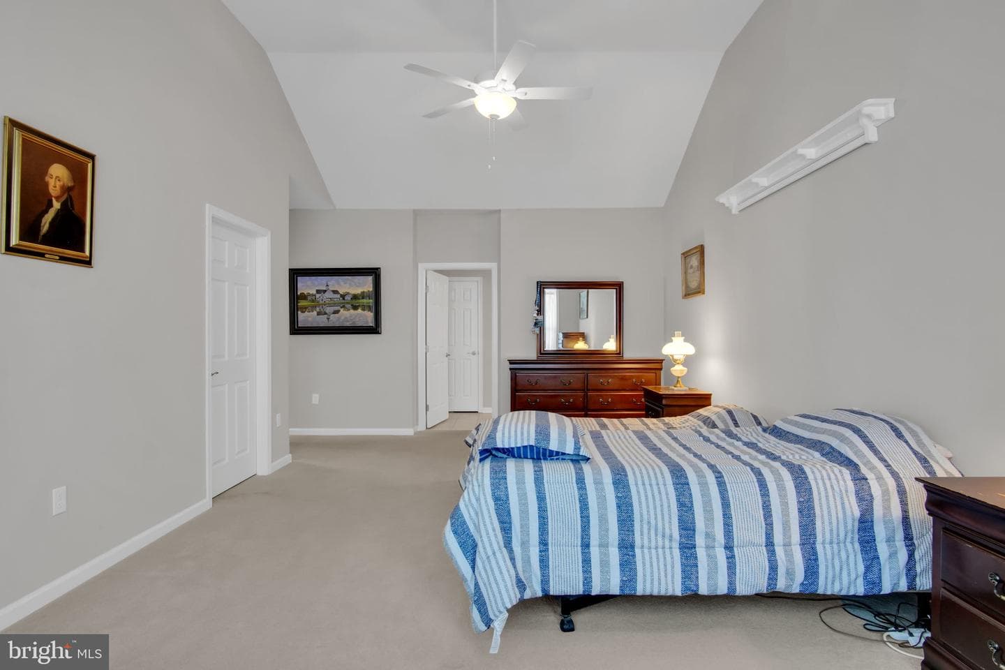 646 Republic Way photo 7