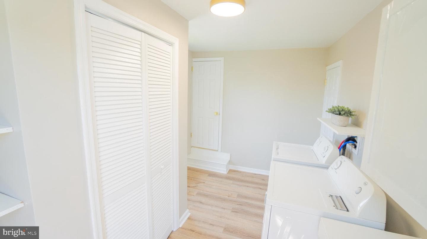 9 Oakwood Circle photo 14