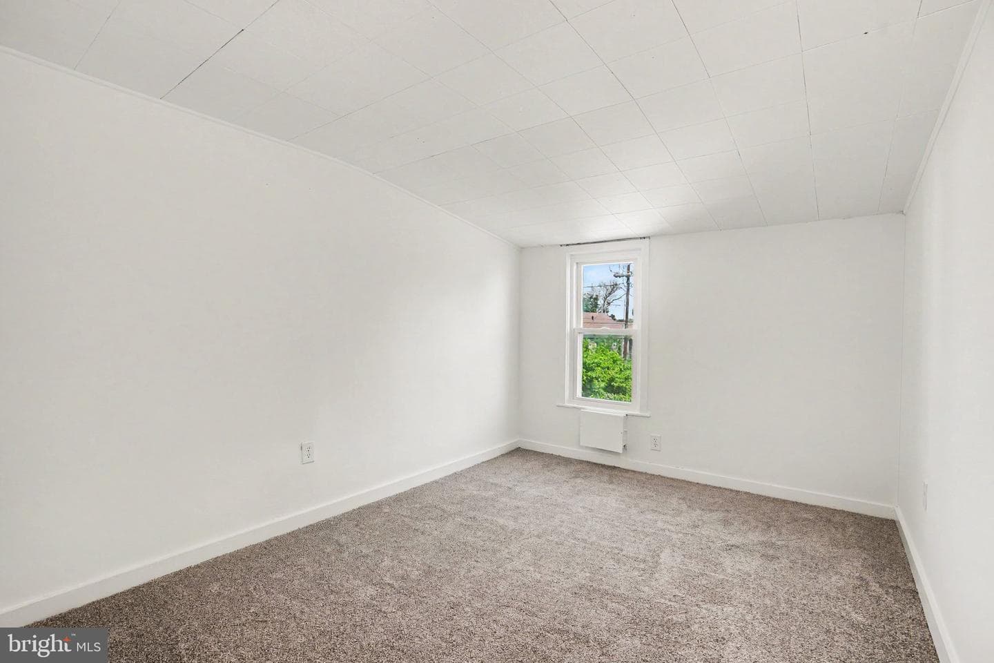 216 W Allen Street photo 19